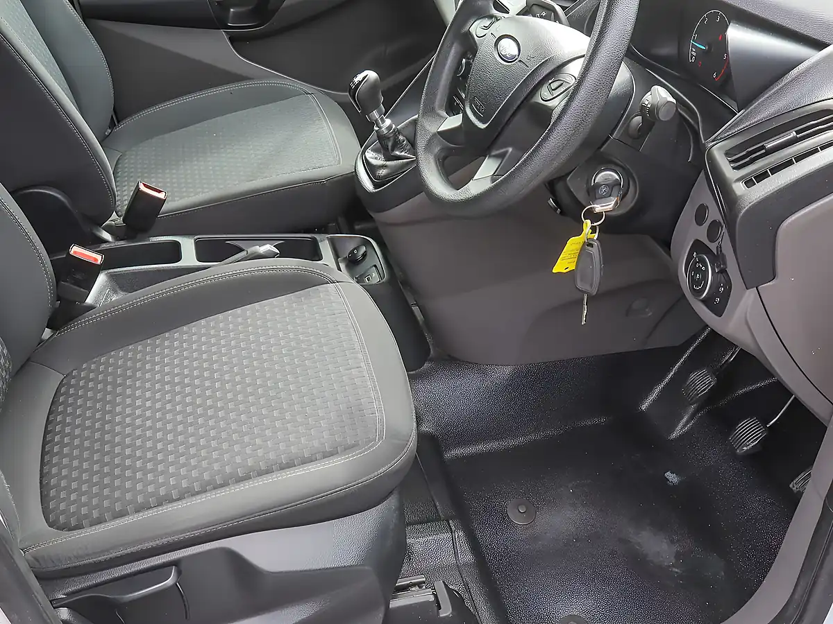 Used 2021 Ford Transit Connect Trend Frozen White - Interior and Exterior details 19