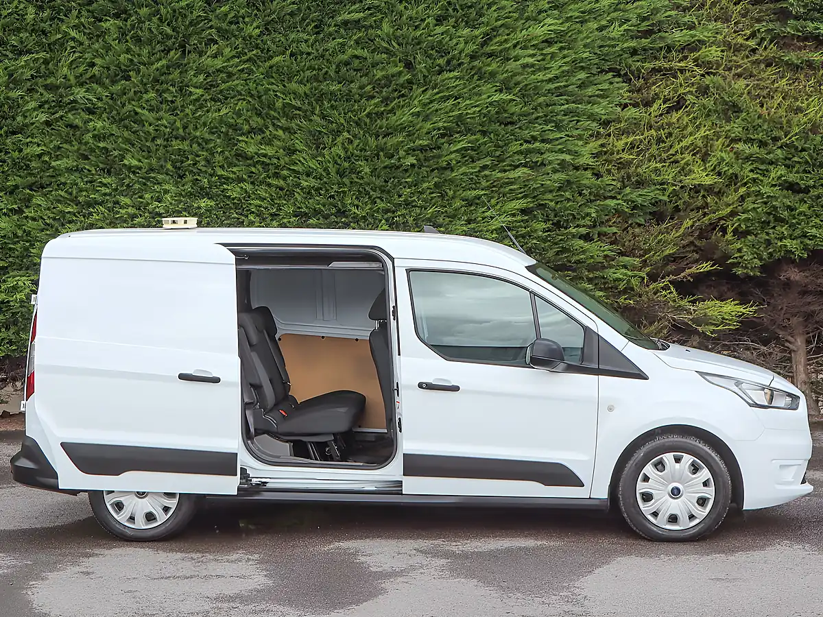 Used 2021 Ford Transit Connect Trend Frozen White - Interior and Exterior details 4