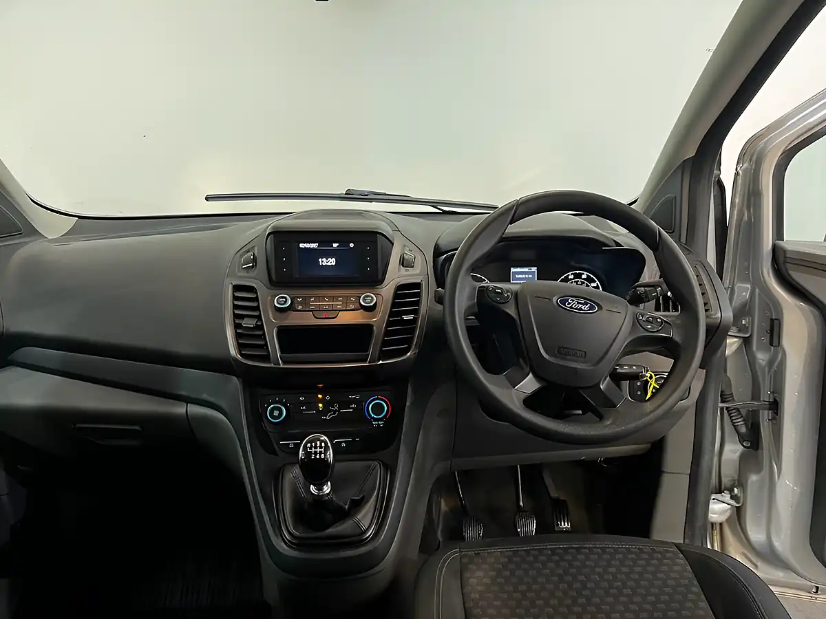 Used 2021 Ford Transit Connect Trend Silver - Interior and Exterior details 12