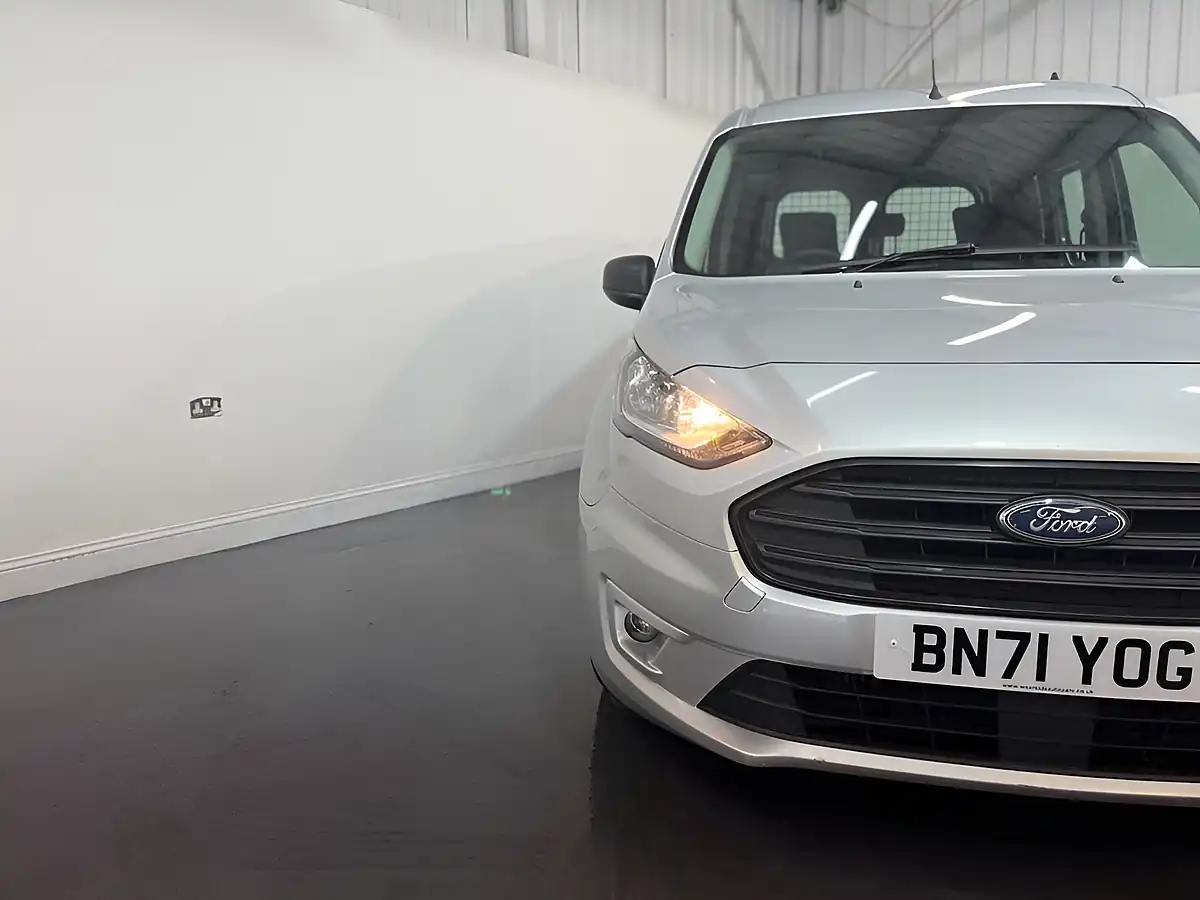 Used 2021 Ford Transit Connect Trend Silver - Interior and Exterior details 7