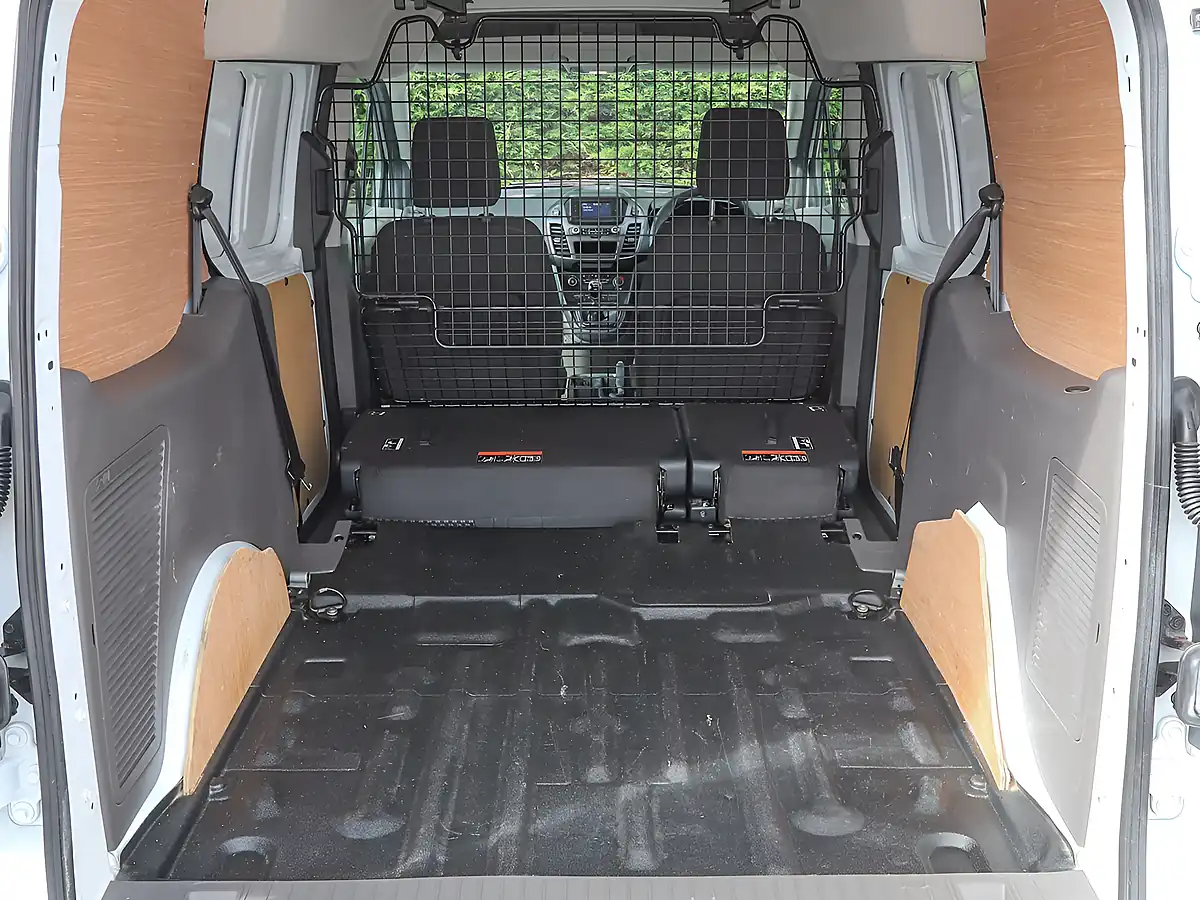 Used 2021 Ford Transit Connect Trend White - Interior and Exterior details 11