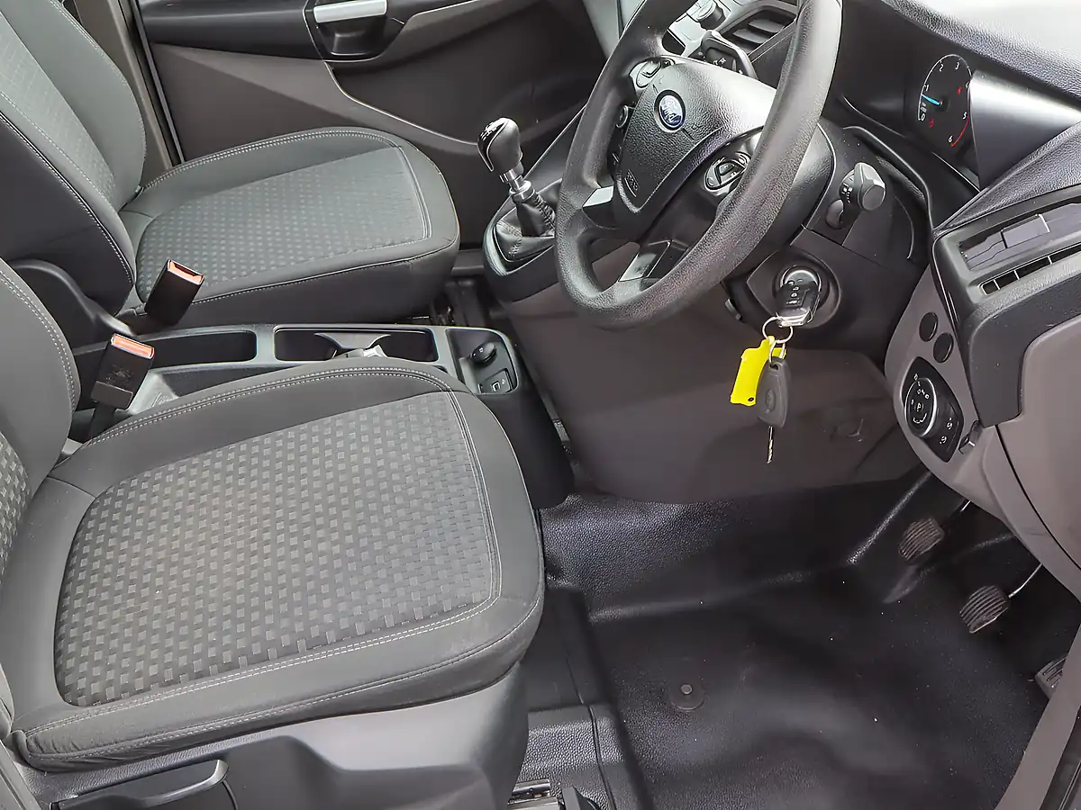 Used 2021 Ford Transit Connect Trend White - Interior and Exterior details 18