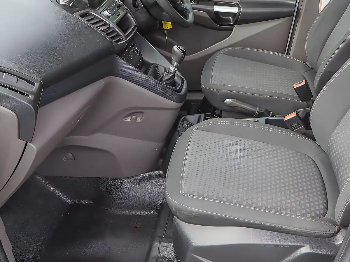 Used 2021 Ford Transit Connect Trend White - Interior and Exterior details 19