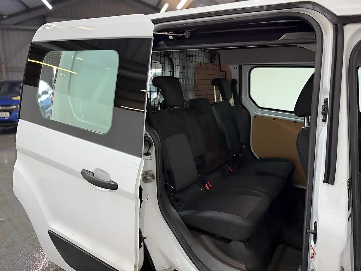 Used 2021 Ford Transit Connect Trend White - Interior and Exterior details 10
