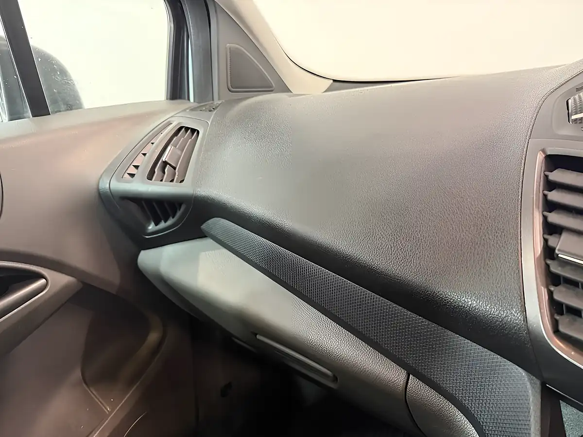 Used 2021 Ford Transit Connect Trend White - Interior and Exterior details 15