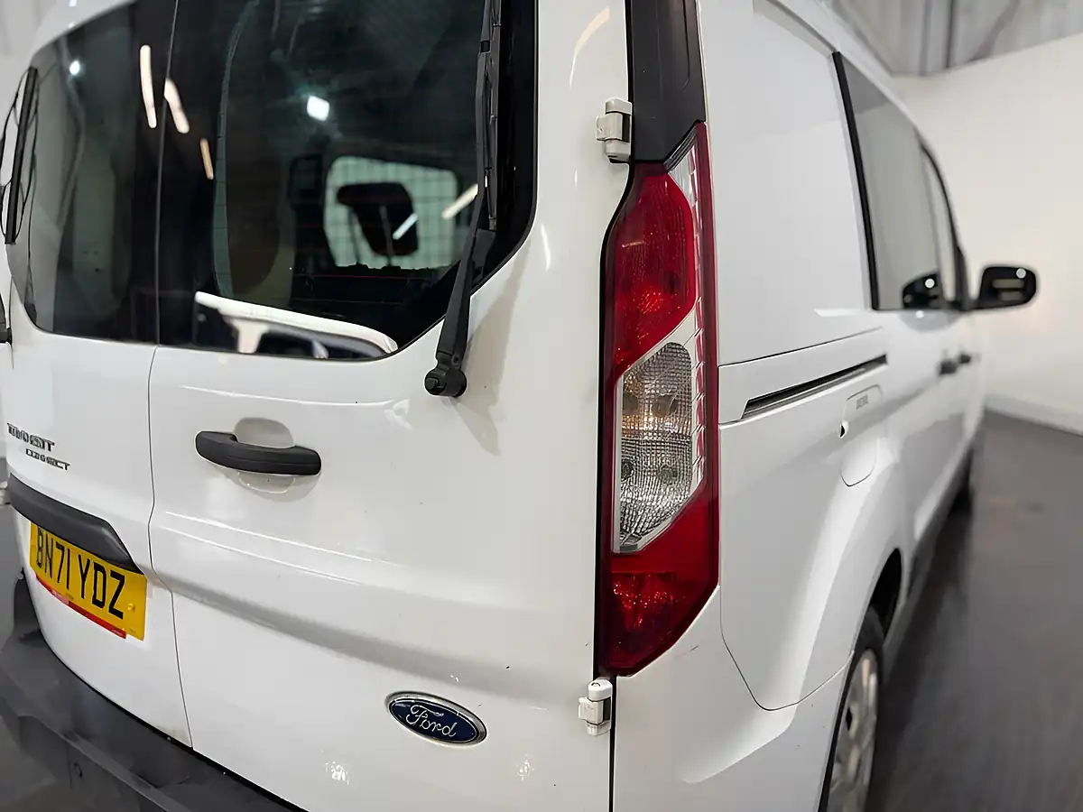 Used 2021 Ford Transit Connect Trend White - Interior and Exterior details 17