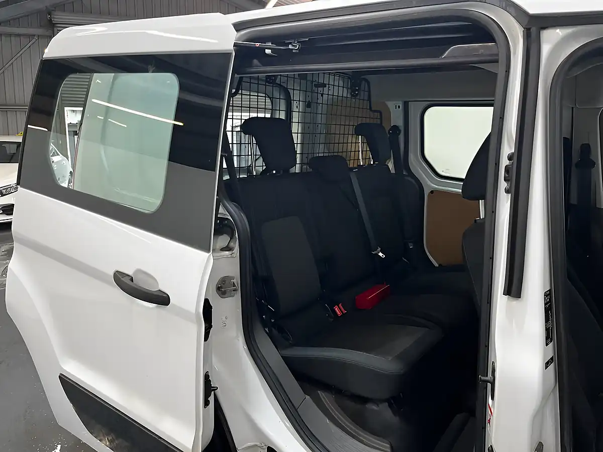 Used 2021 Ford Transit Connect Trend White - Interior and Exterior details 11