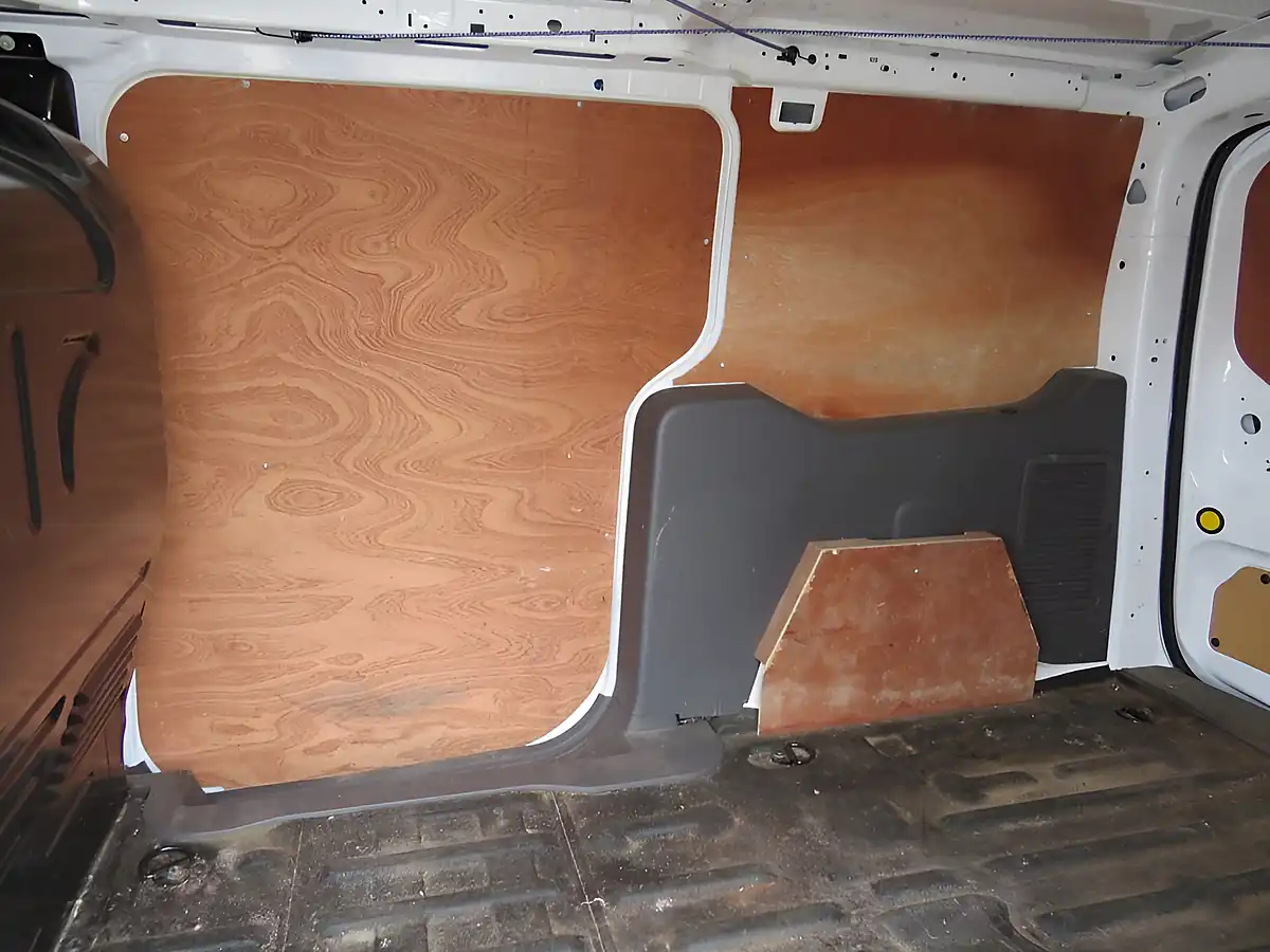 Used 2021 Ford Transit Connect Trend White - Interior and Exterior details 12