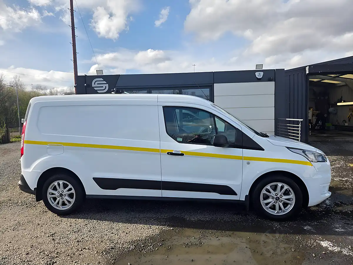 Used 2021 Ford Transit Connect Trend White - Interior and Exterior details 3