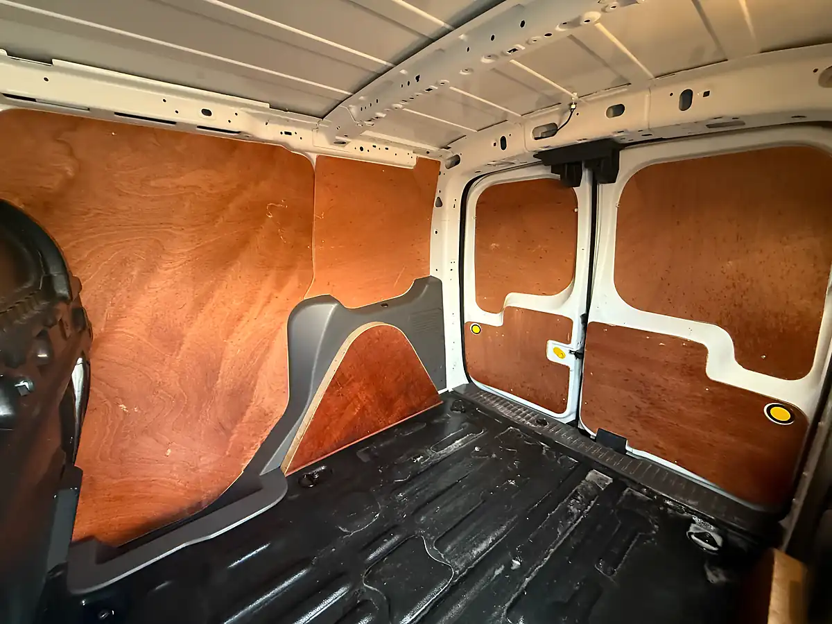 Used 2021 Ford Transit Connect Trend White - Interior and Exterior details 9