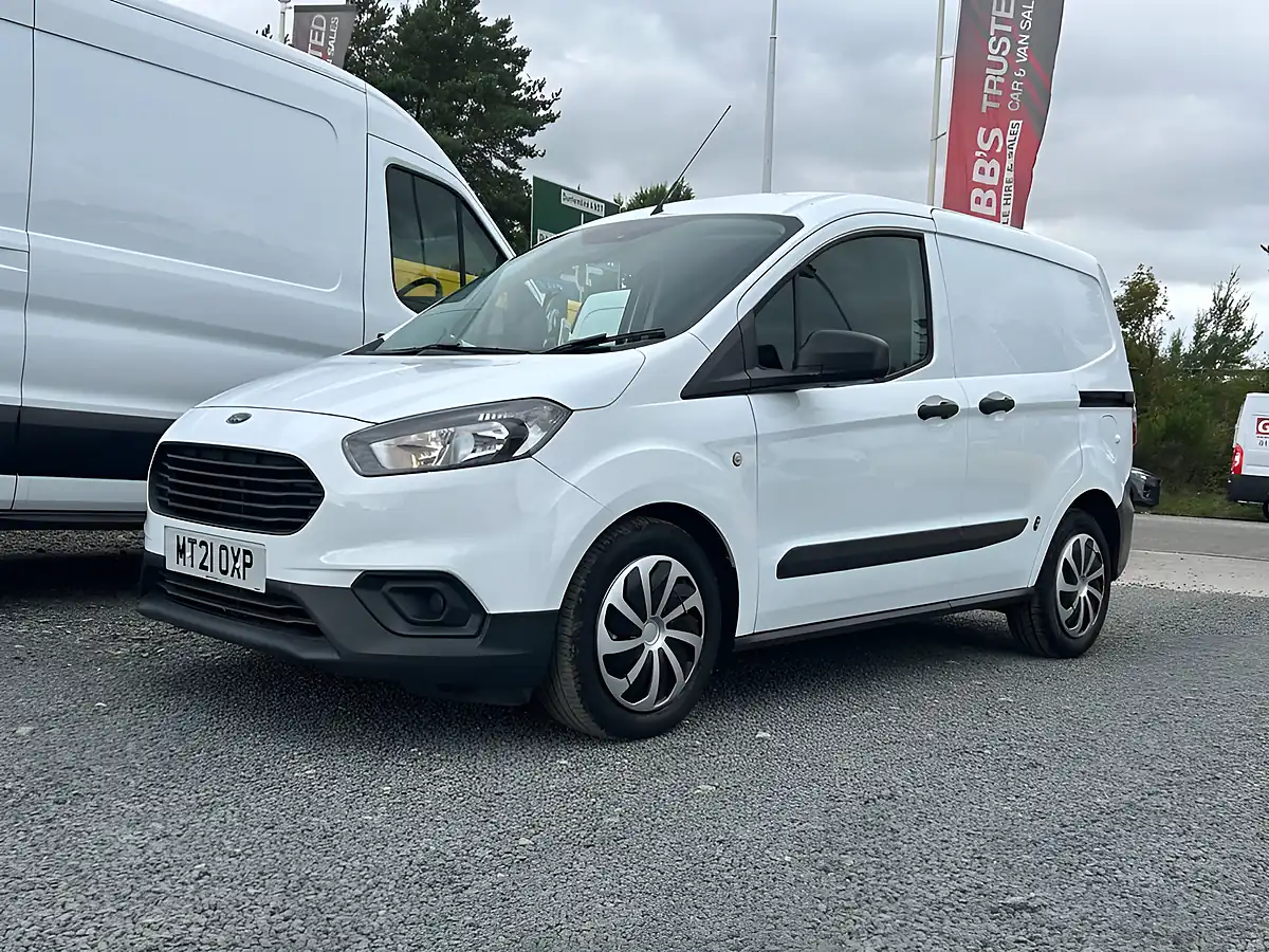 Used 2021 Ford Transit Courier Leader Frozen White - Interior and Exterior details 14