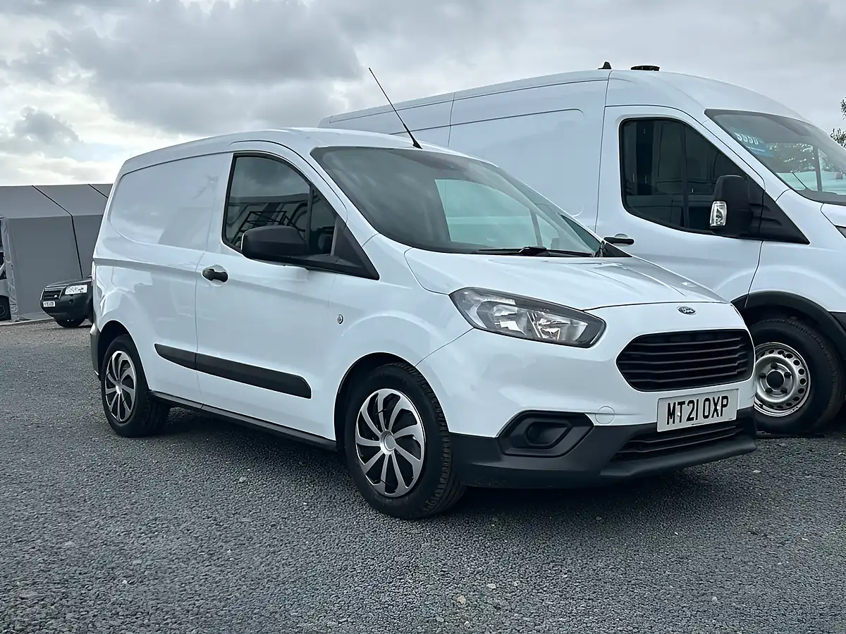 Used 2021 Ford Transit Courier Leader Frozen White - Interior and Exterior details 2
