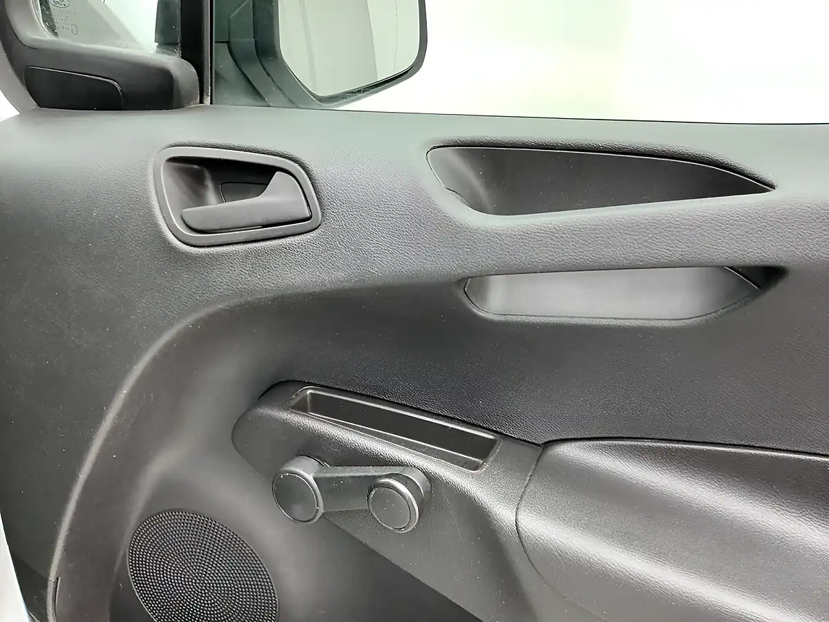 Used 2021 Ford Transit Courier Leader White - Interior and Exterior details 11