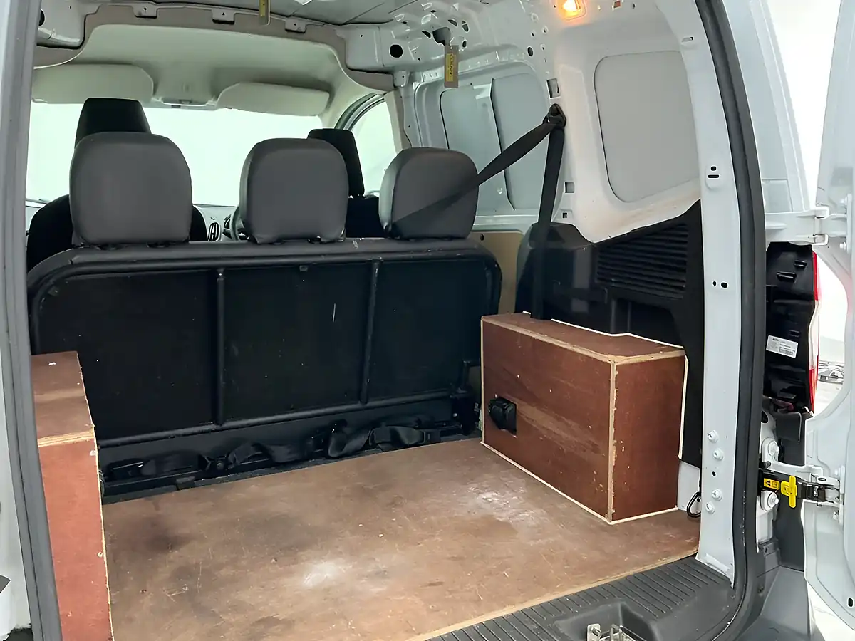 Used 2021 Ford Transit Courier Leader White - Interior and Exterior details 16