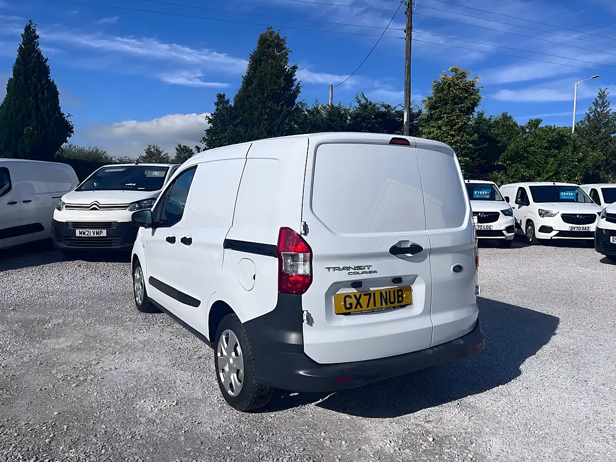 Used 2021 Ford Transit Courier Leader White - Interior and Exterior details 8