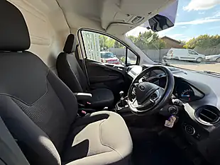 Used 2021 Ford Transit Courier Limited Frozen White - Interior and Exterior details 13