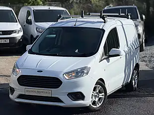 Used 2021 Ford Transit Courier Limited Frozen White - Interior and Exterior details 6