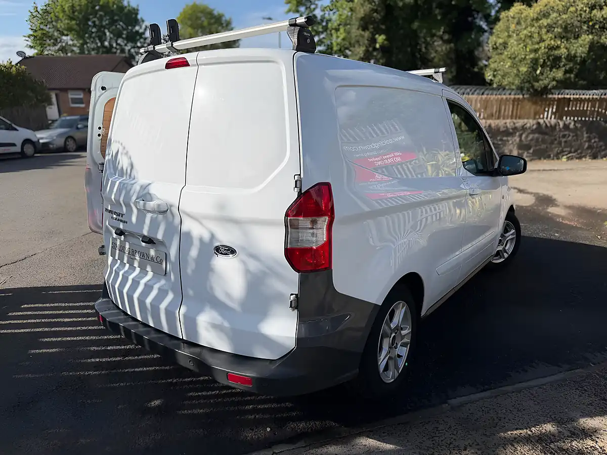Used 2021 Ford Transit Courier Limited Frozen White - Interior and Exterior details 7