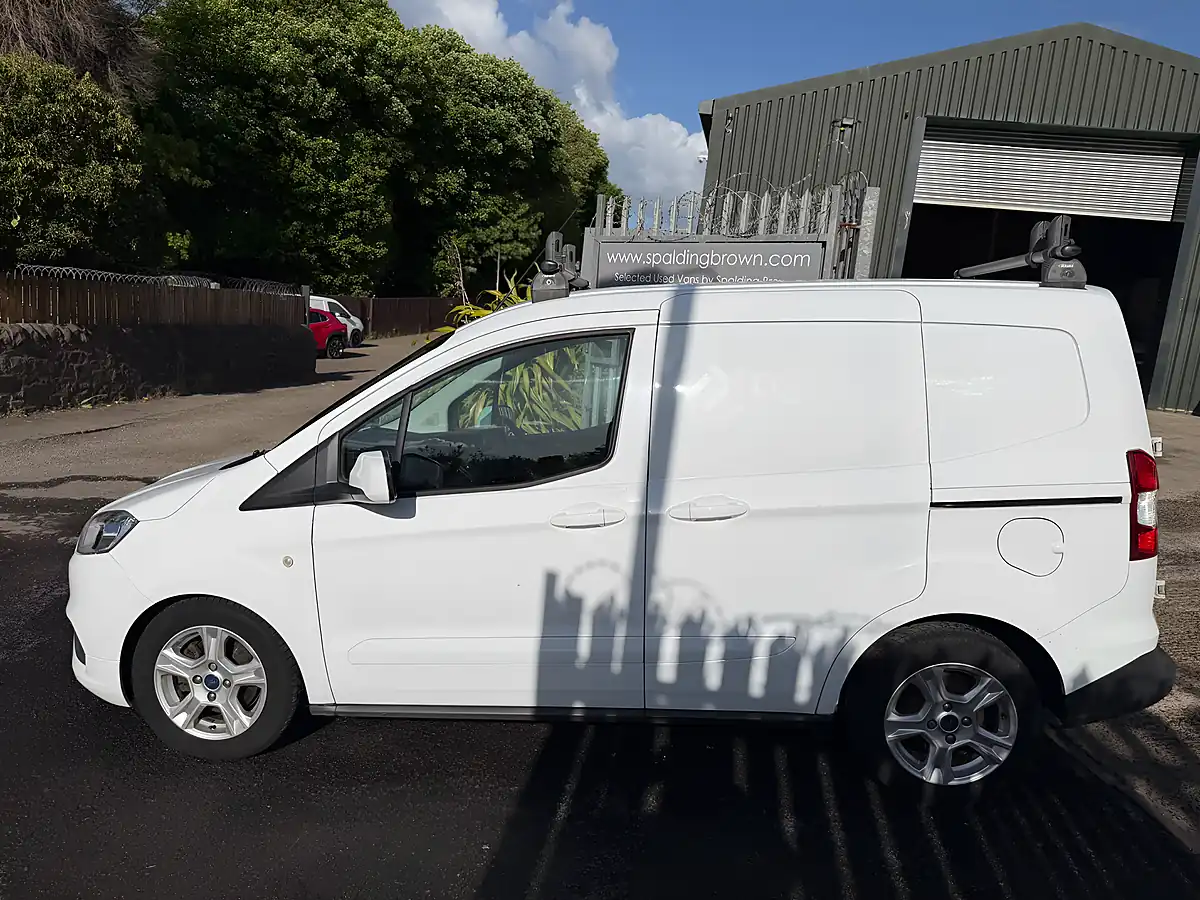 Used 2021 Ford Transit Courier Limited Frozen White - Interior and Exterior details 8