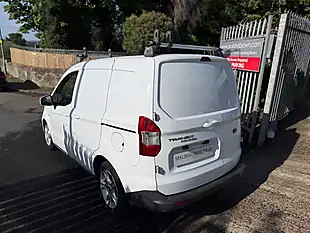 Used 2021 Ford Transit Courier Limited Frozen White - Interior and Exterior details 9
