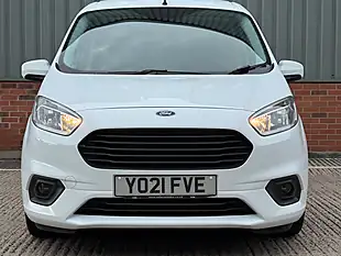 Used 2021 Ford Transit Courier Limited L1 White - Interior and Exterior details 3