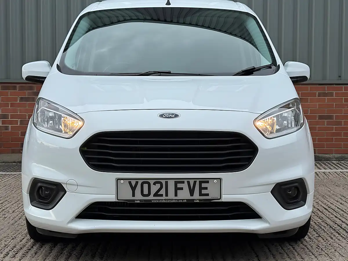 Used 2021 Ford Transit Courier Limited L1 White - Interior and Exterior details 3