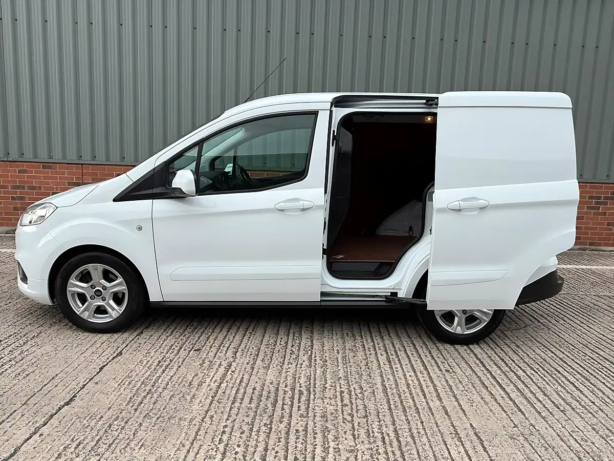 Used 2021 Ford Transit Courier Limited L1 White - Interior and Exterior details 6