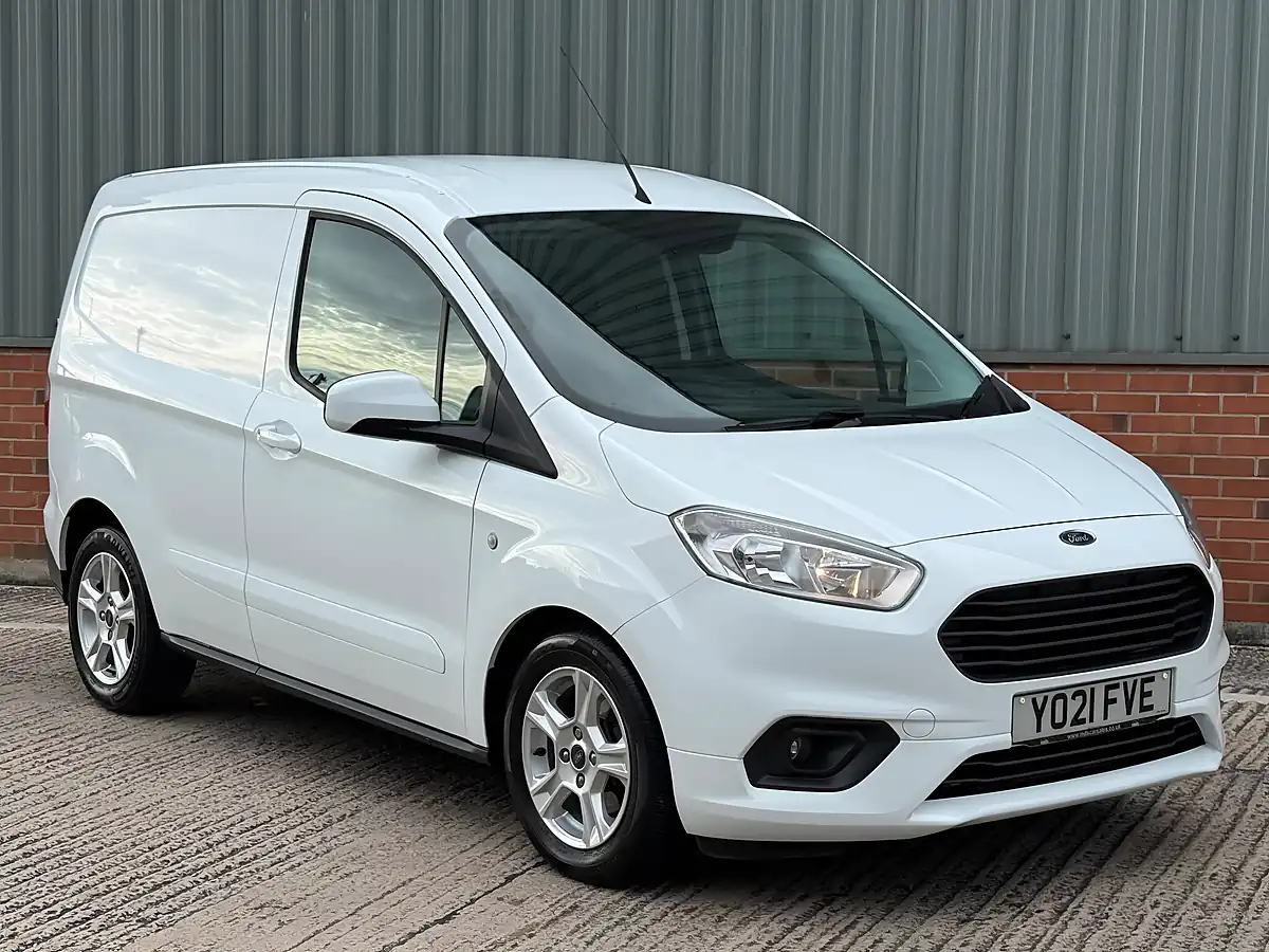 Used 2021 Ford Transit Courier Limited L1 White - Interior and Exterior details 7