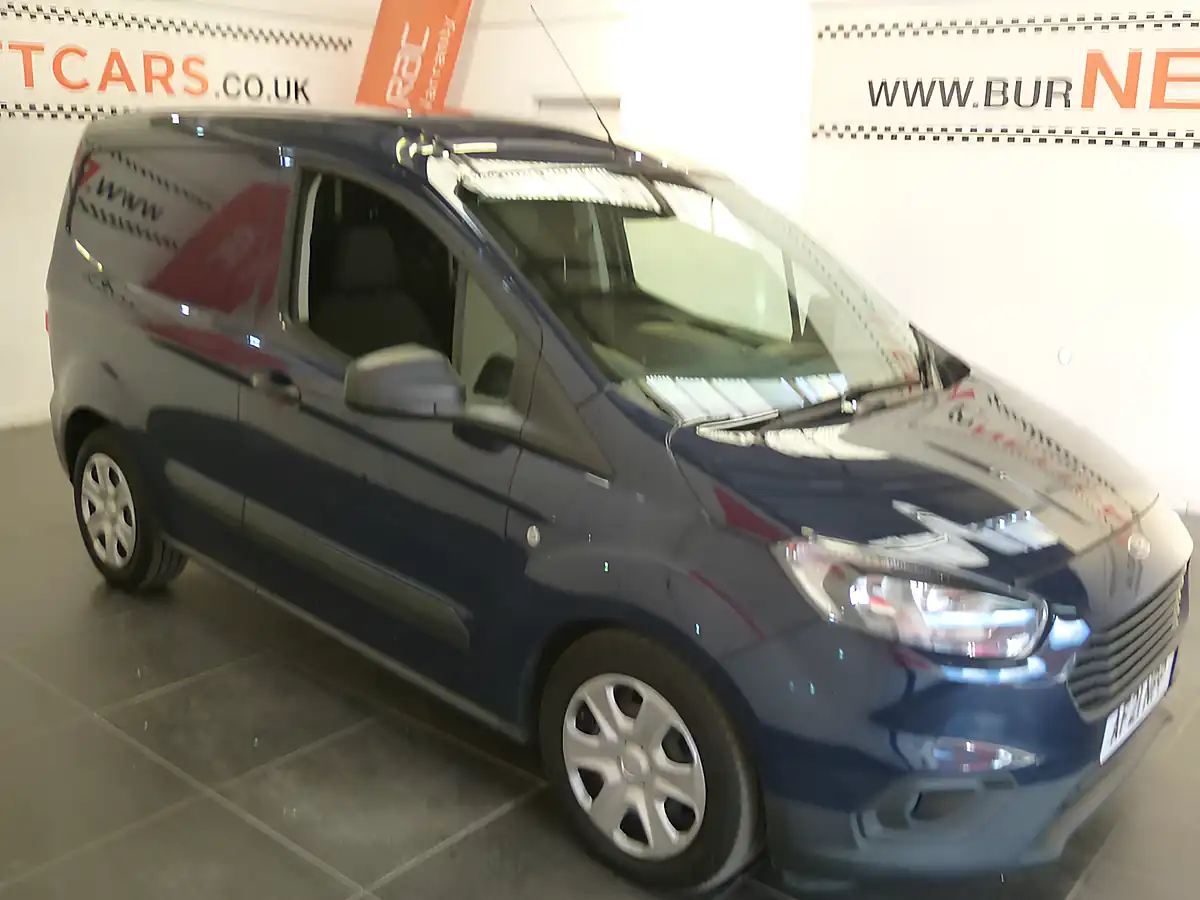 Used 2021 Ford Transit Courier Trend Blue - Interior and Exterior details 11