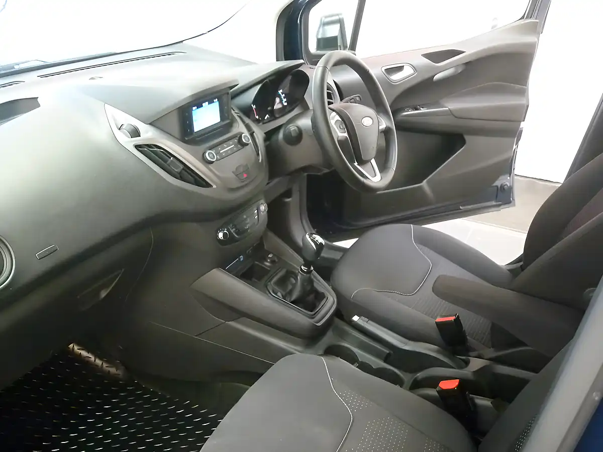 Used 2021 Ford Transit Courier Trend Blue - Interior and Exterior details 13