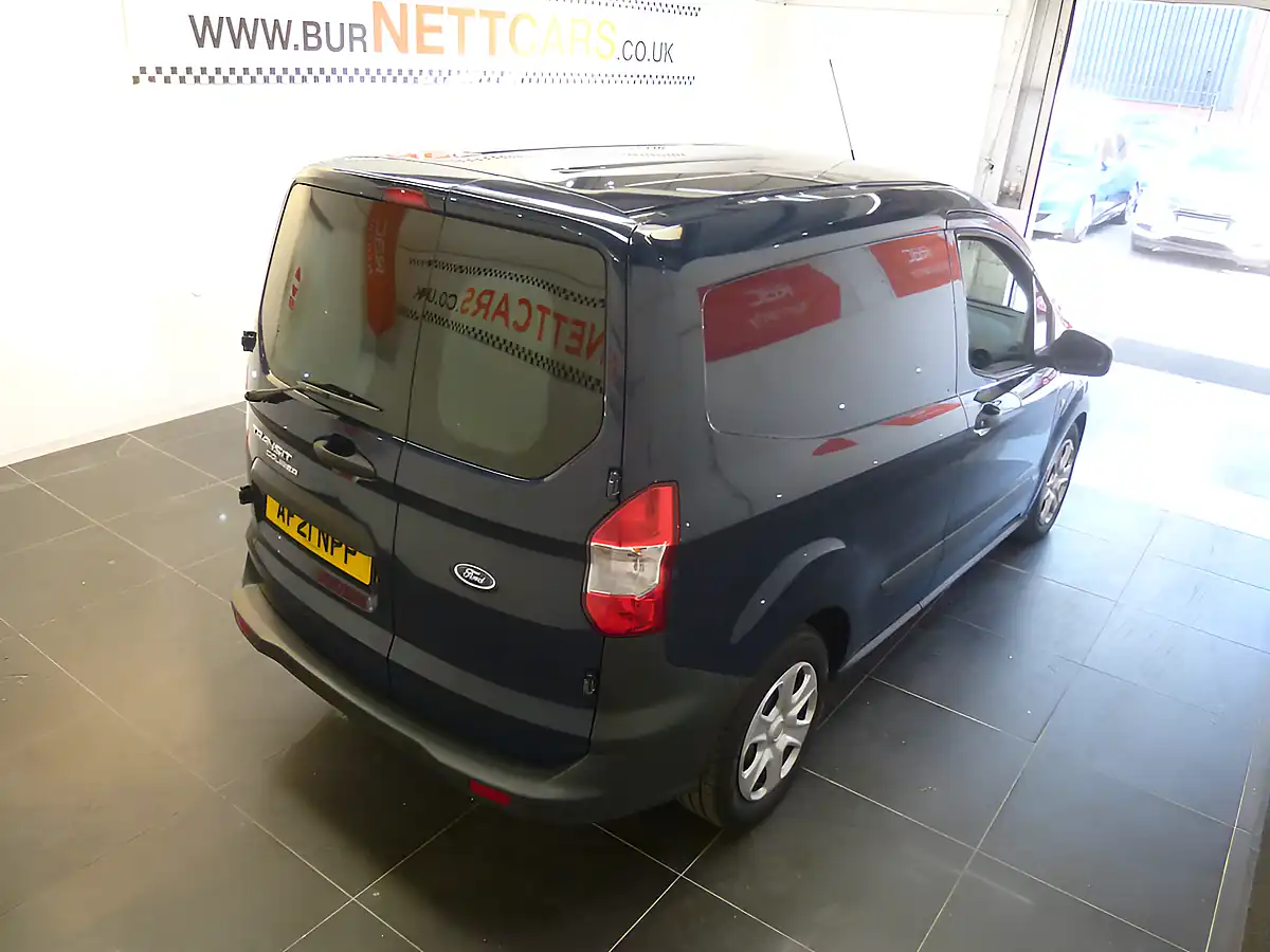 Used 2021 Ford Transit Courier Trend Blue - Interior and Exterior details 20