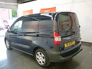 Used 2021 Ford Transit Courier Trend Blue - Interior and Exterior details 6