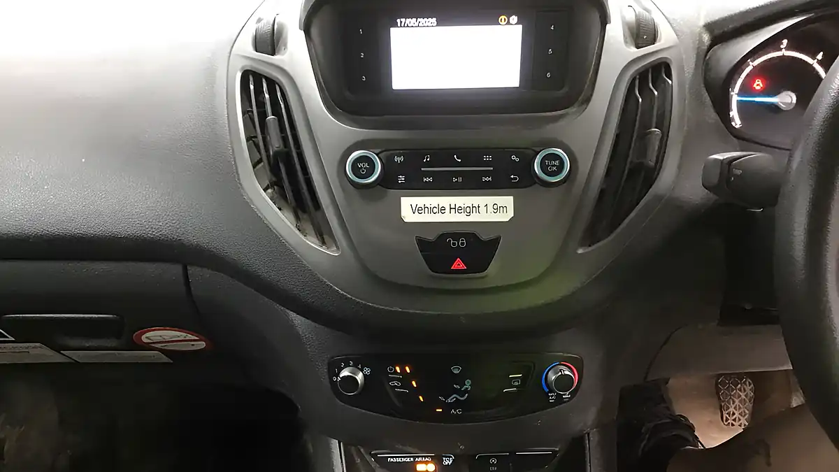 Used 2021 Ford Transit Courier Trend White - Interior and Exterior details 18