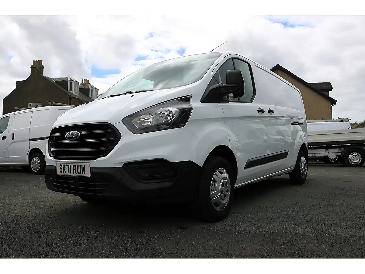 Used 2021 Ford Transit Custom 300 Leader P/V White - Interior and Exterior details 12
