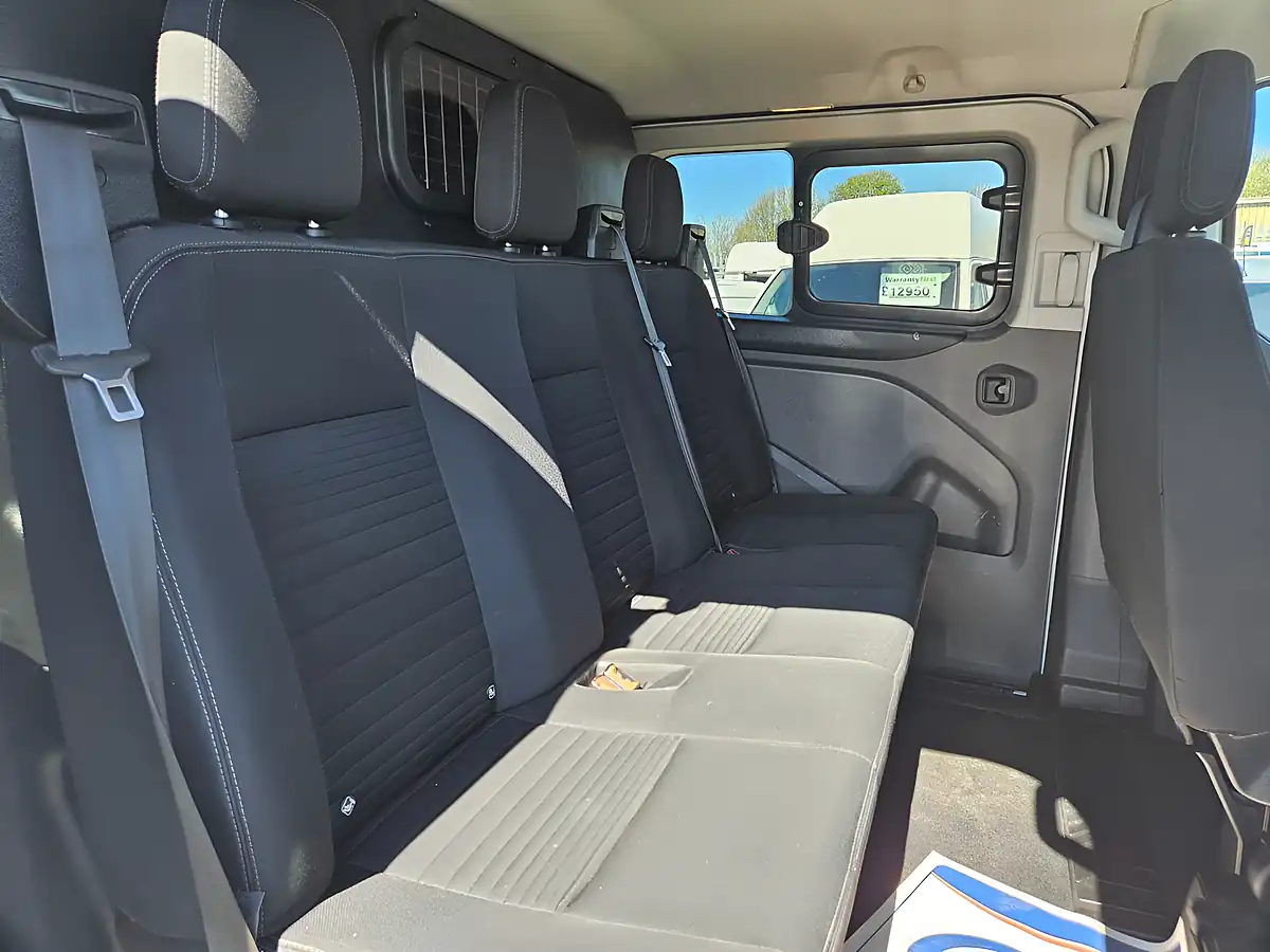 Used 2021 Ford Transit Custom 300 Limited Crew White - Interior and Exterior details 10