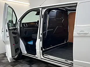 Used 2021 Ford Transit Custom 300 Limited Frozen White - Interior and Exterior details 14