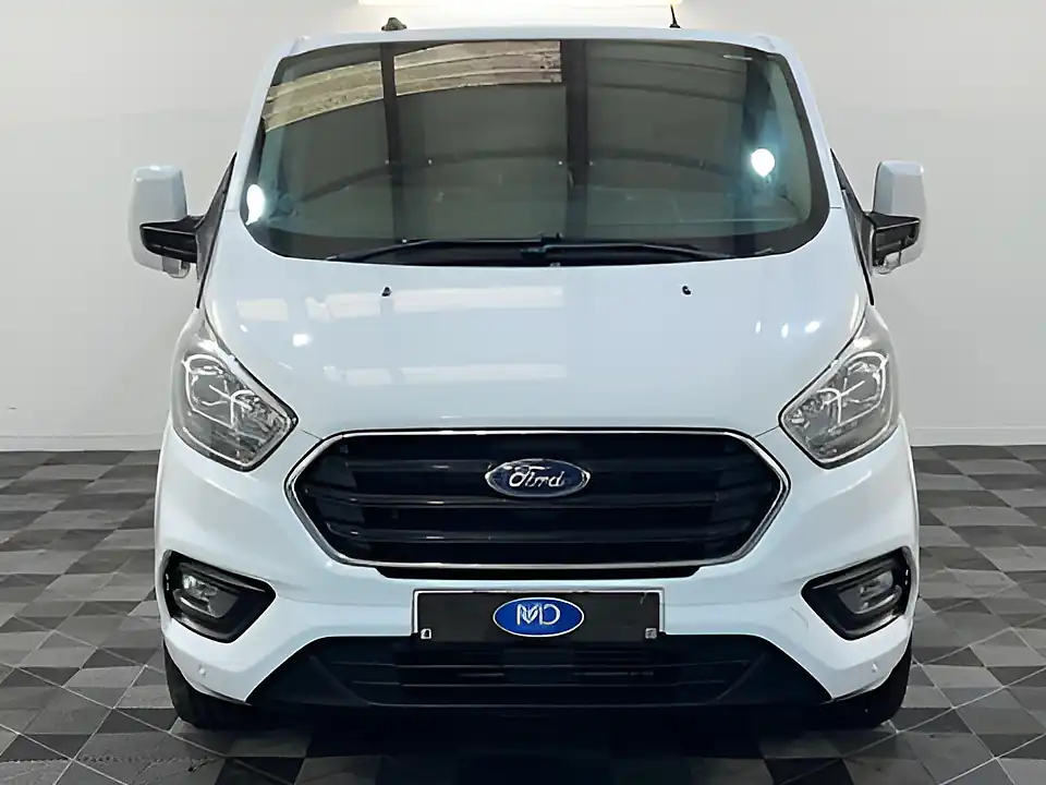 Used 2021 Ford Transit Custom 300 Limited Frozen White - Interior and Exterior details 9