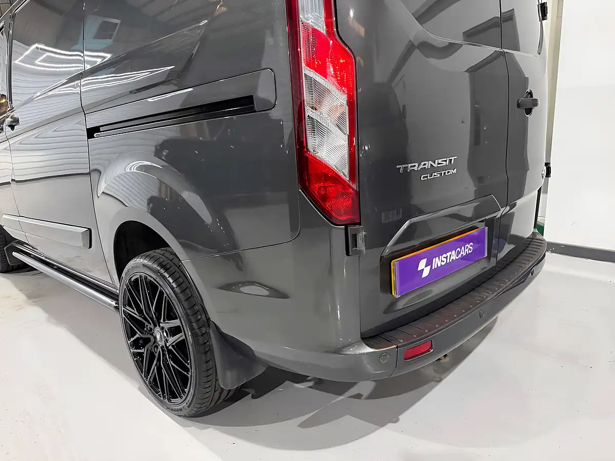 Used 2021 Ford Transit Custom 300 Limited Magnetic - Interior and Exterior details 17