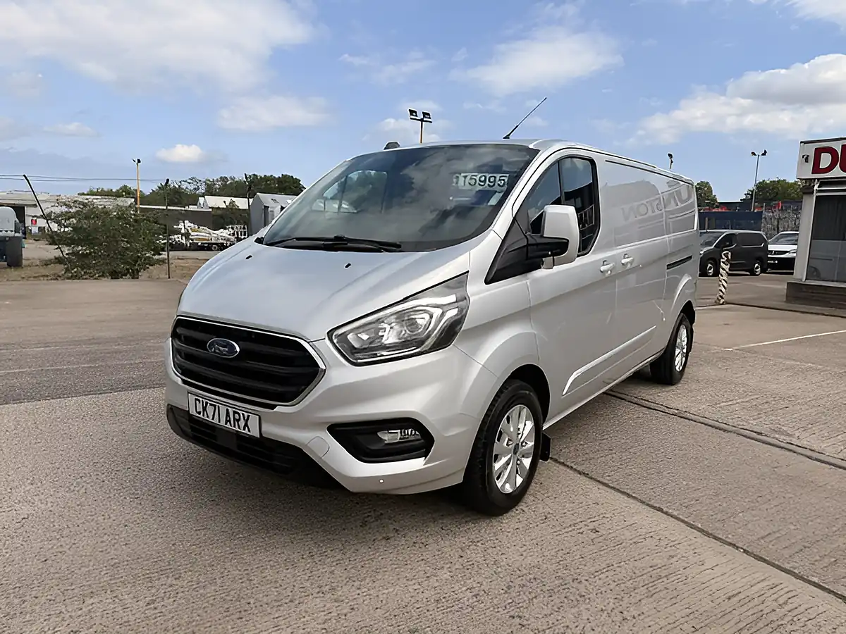 Used 2021 Ford Transit Custom 300 Limited Silver - Interior and Exterior details 10