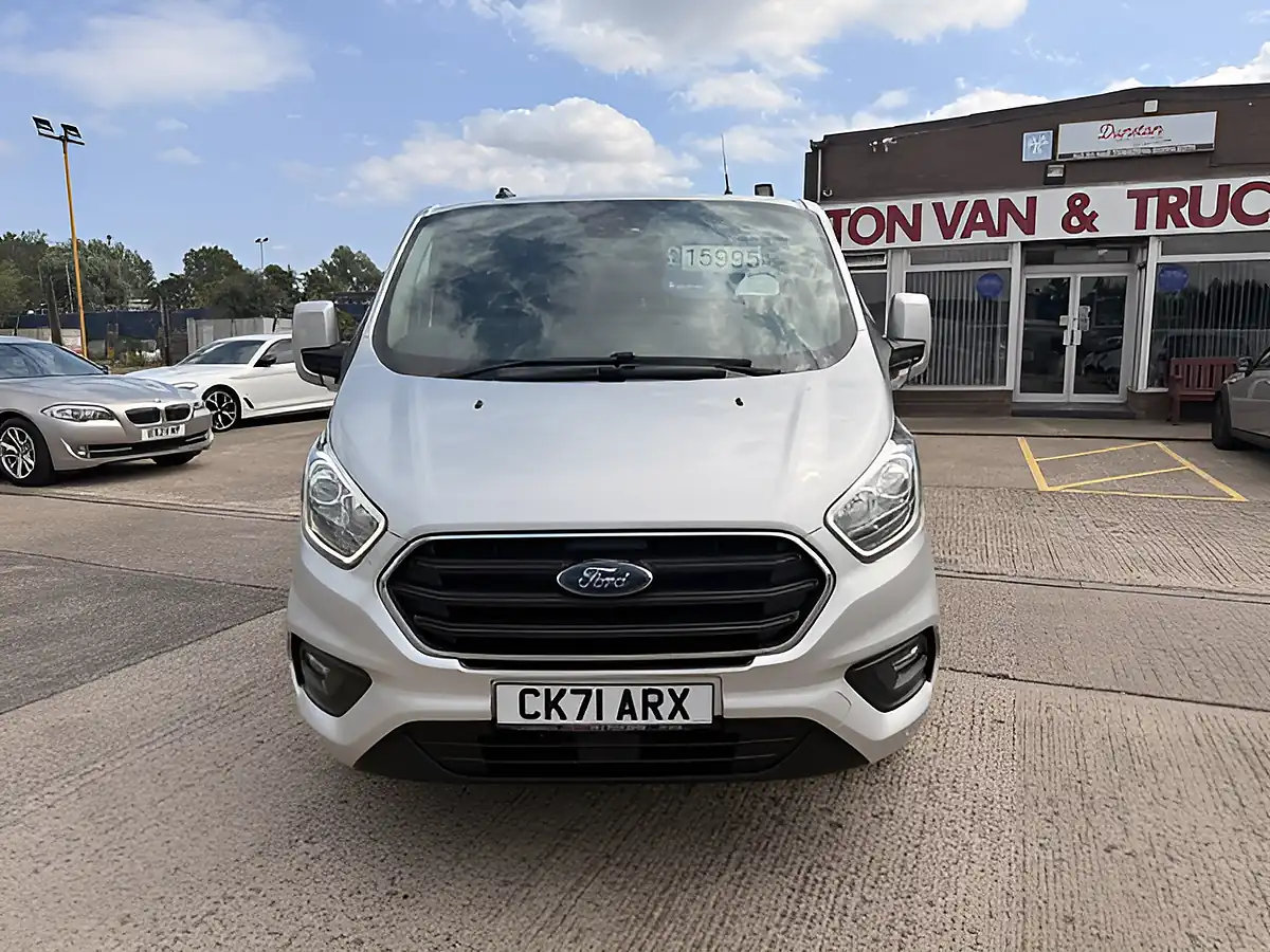 Used 2021 Ford Transit Custom 300 Limited Silver - Interior and Exterior details 11