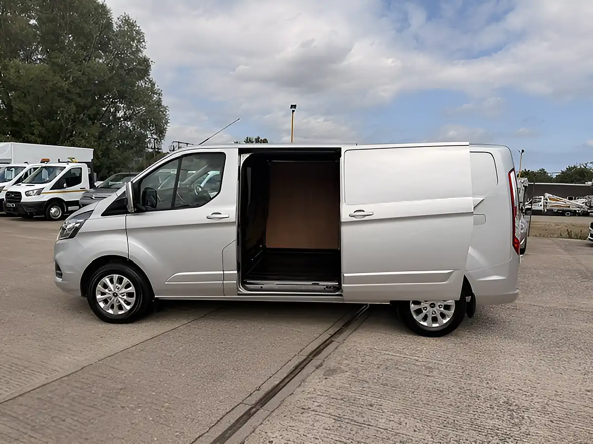 Used 2021 Ford Transit Custom 300 Limited Silver - Interior and Exterior details 8
