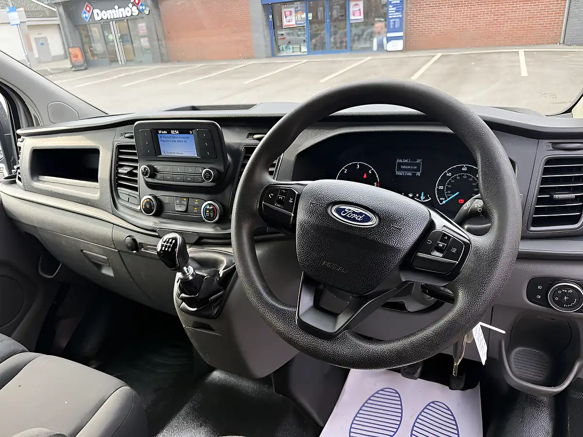 Used 2021 Ford Transit Custom 320 Leader Dciv White - Interior and Exterior details 10