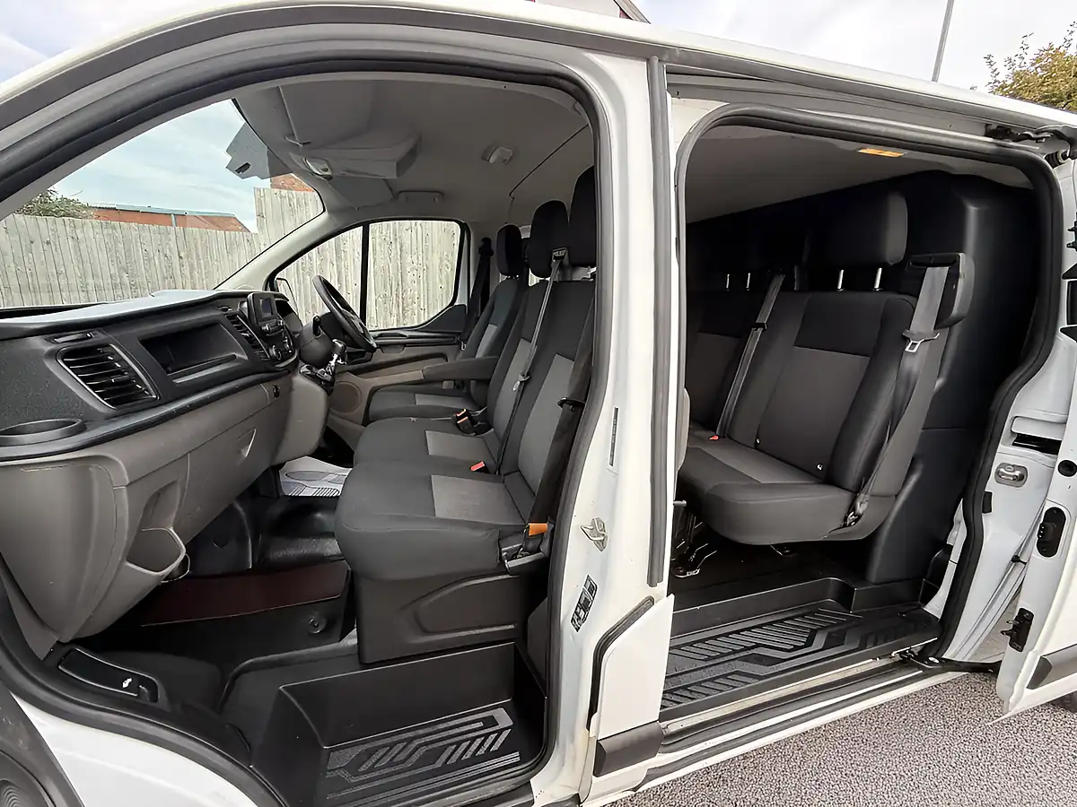 Used 2021 Ford Transit Custom 320 Leader Dciv White - Interior and Exterior details 12