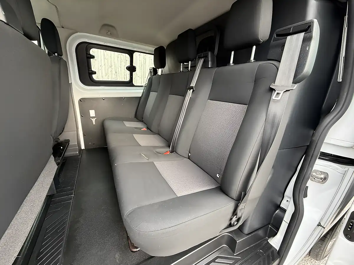 Used 2021 Ford Transit Custom 320 Leader Dciv White - Interior and Exterior details 13