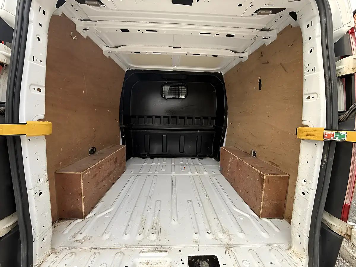 Used 2021 Ford Transit Custom 320 Leader Dciv White - Interior and Exterior details 15