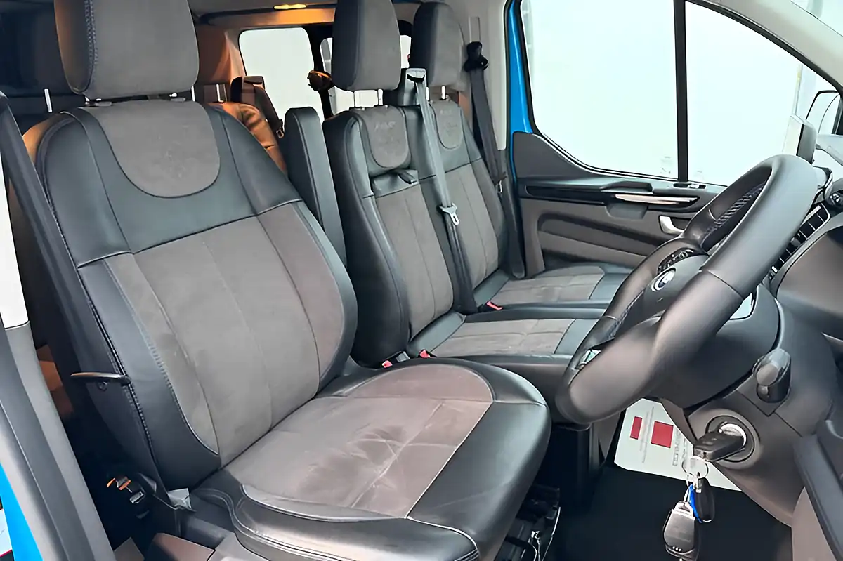 Used 2021 Ford Transit Custom 320 Limited Ms-Rt Combi Blue - Interior and Exterior details 19