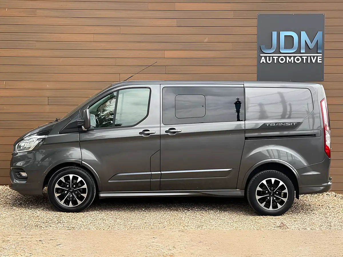 Used 2021 Ford Transit Custom 320 Sport Magnetic - Interior and Exterior details 8