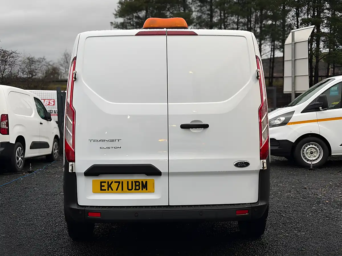 Used 2021 Ford Transit Custom Leader Crew Van Double Cab White - Interior and Exterior details 5