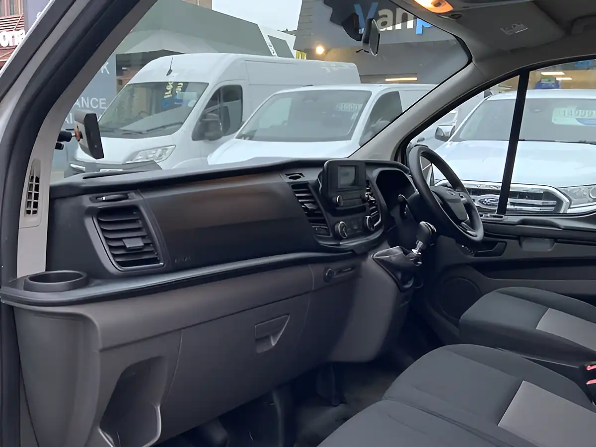 Used 2021 Ford Transit Custom Leader Kombi Double Cab White - Interior and Exterior details 18