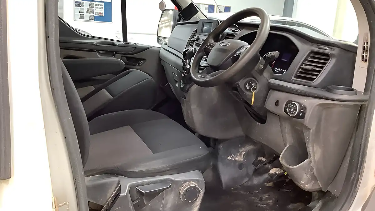 Used 2021 Ford Transit Custom Leader Kombi Double Cab White - Interior and Exterior details 9